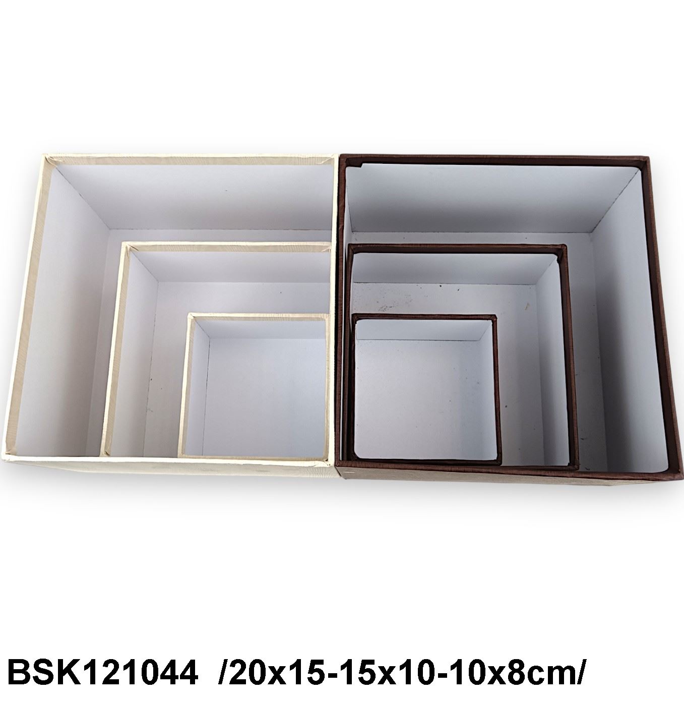 BSK121044